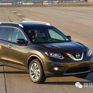 从塑料尾门看，日产的用料不如面包车？