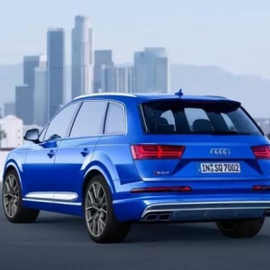 全球首台搭载电子涡轮技术的量产车