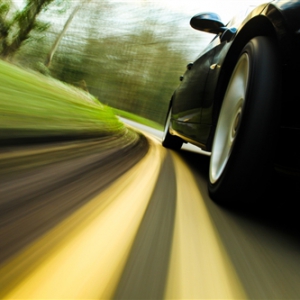 从几毫伏到数英里：电池管理IC 如何影响汽车性能