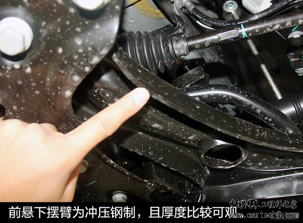 隔音出色防护好 全新帕萨特底盘实拍解析 隔音出色防护好 全新帕萨特底盘实拍解析