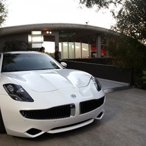 万向电动车有望2017年入华 或采用直销模式