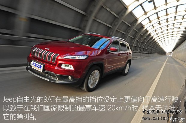 Jeep(进口) 自由光(进口) 2014款 2.4L 高性能版