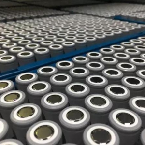 三元锂电池还是磷酸铁锂电池 动力电池到底应该用哪种？