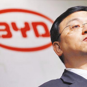 比亚迪王传福：2030年中国全面电动化