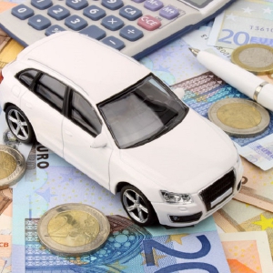 资金疯狂涌入，汽车金融要成为下一只风口上的猪？