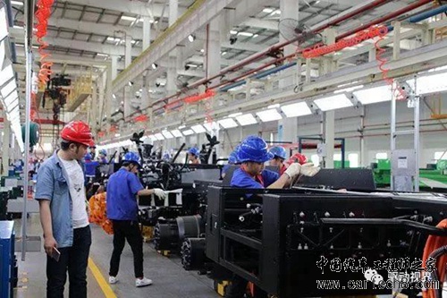纯电商用车电驱动系统布置型式与国际主流电驱动产品解析